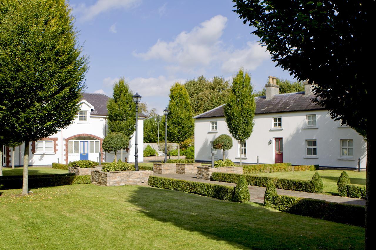 Moyvalley Hotel Self Catering Cottages Zewnętrze zdjęcie