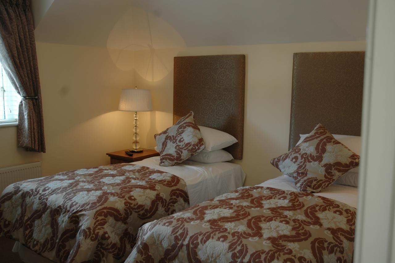 Moyvalley Hotel Self Catering Cottages Zewnętrze zdjęcie